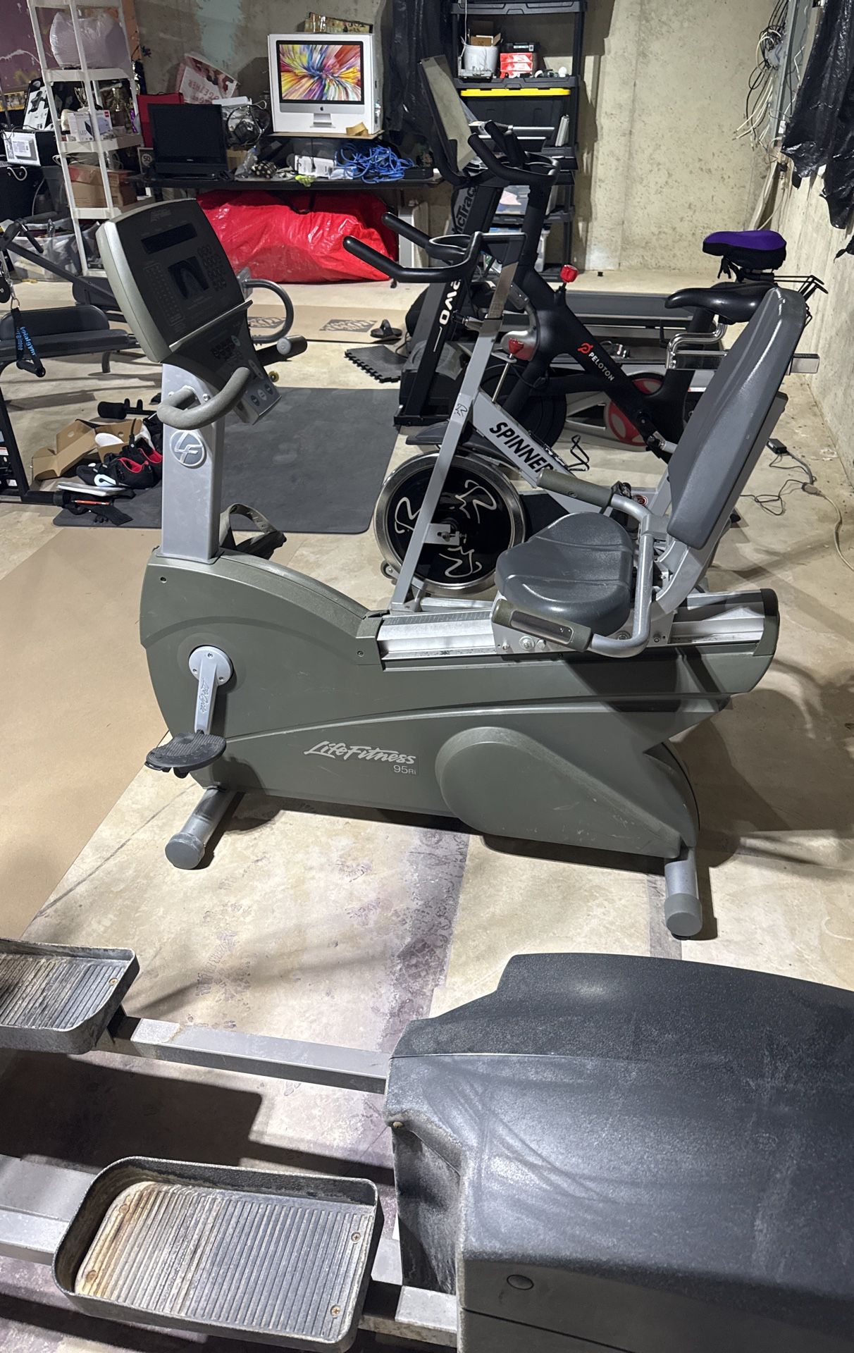 Life fitness 95RI recumbent bike