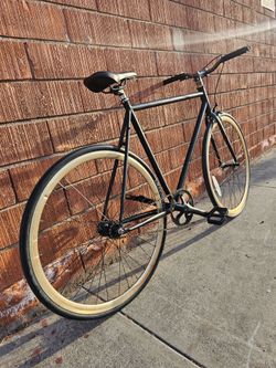 Pure fixie bicycle $170