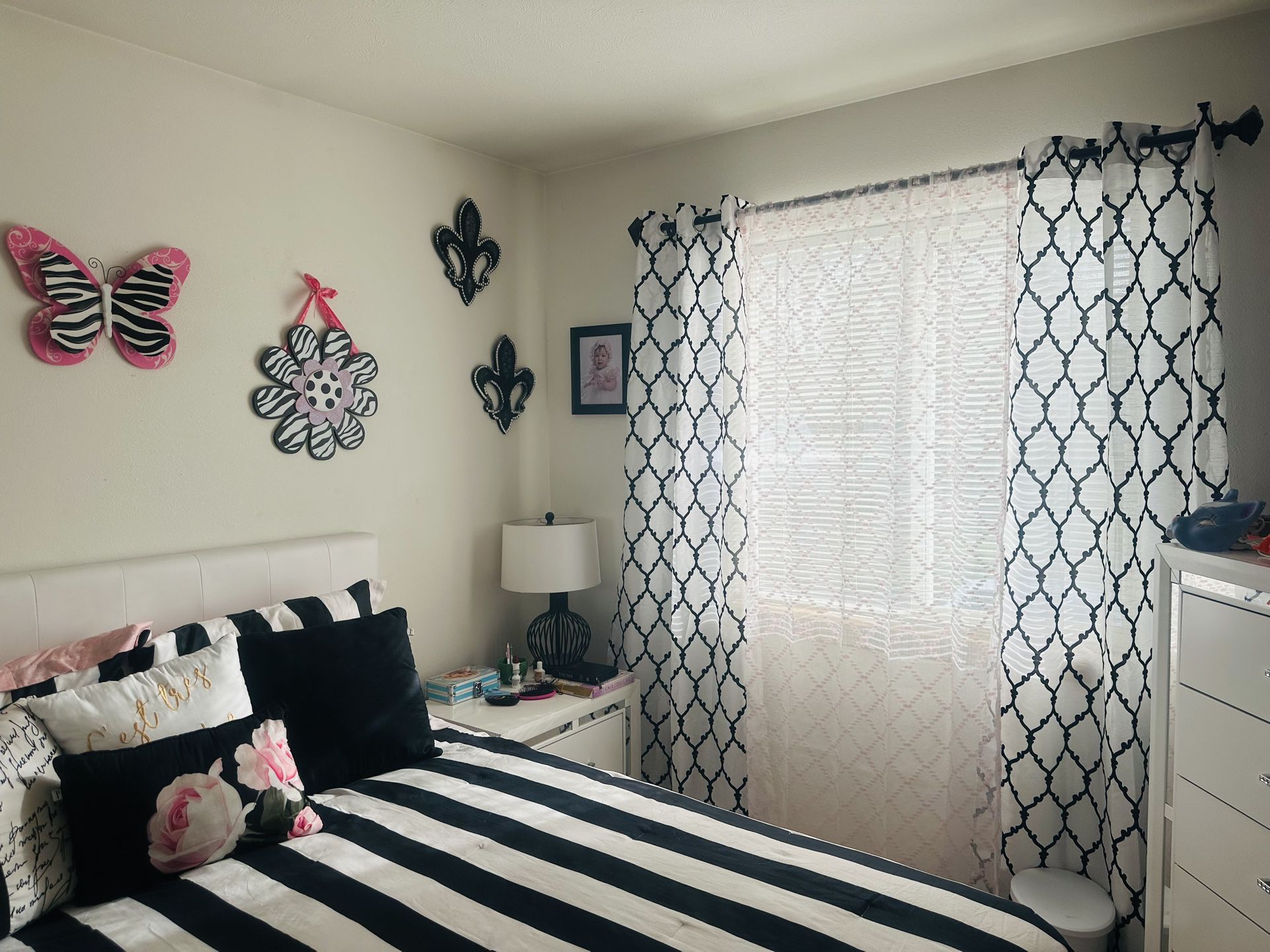 Girls Room Accessories 