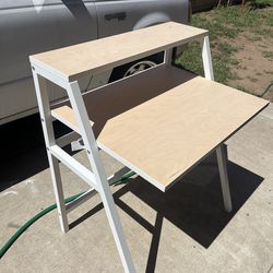White ikea desk