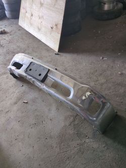 2014 Dodge Ram 1500 Front bumper