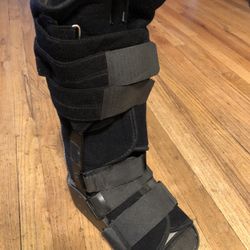 Maxtrax Walking Boot