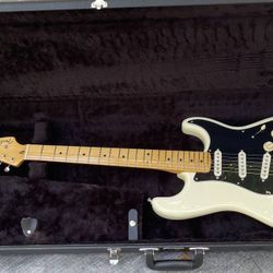 Fender Stratocaster Lincoln Brewster Electric Guitar +case/candy Mint