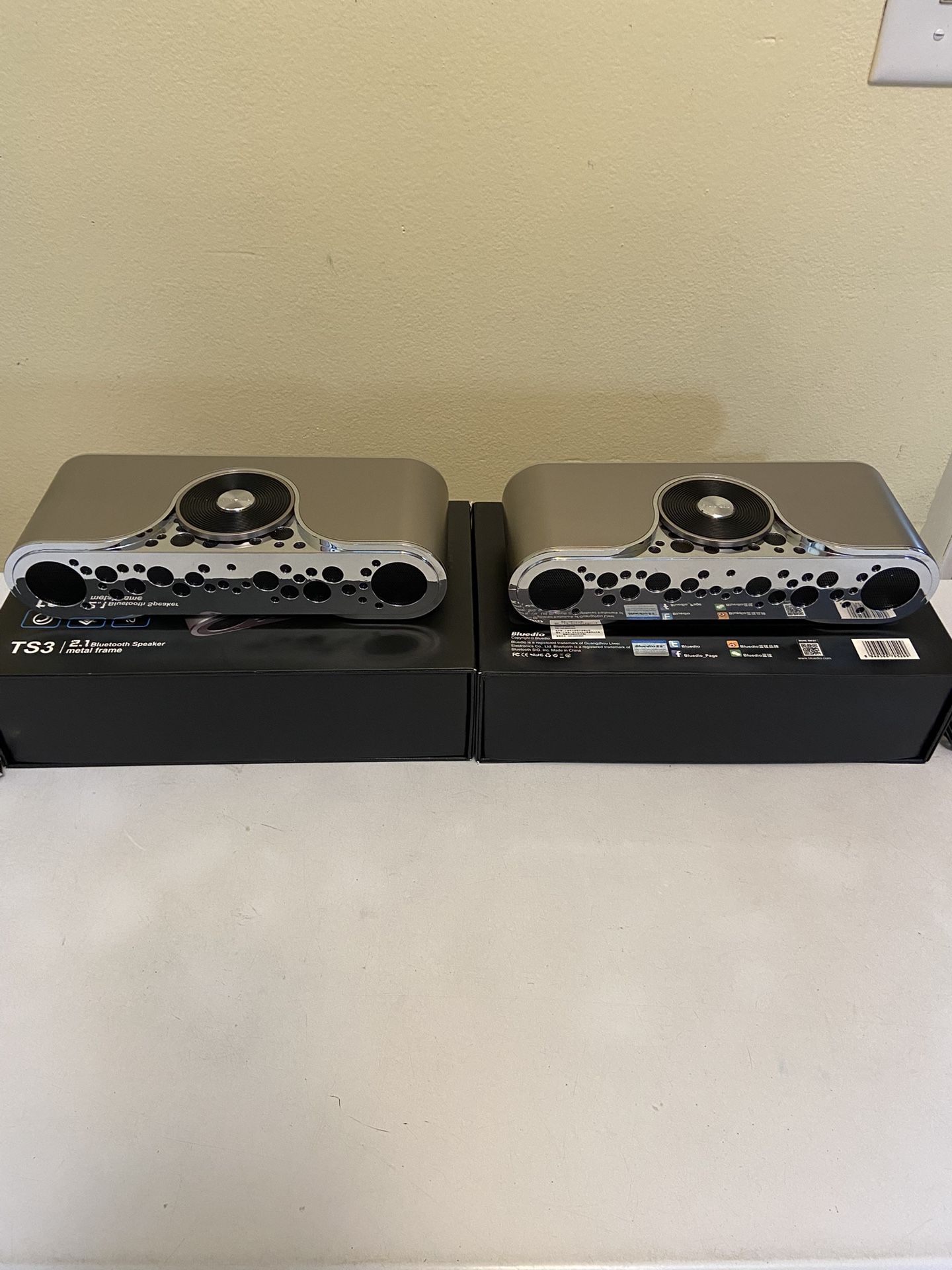 I Have 2 TS3 Bluedio 2.1 Bluetooth Speakers