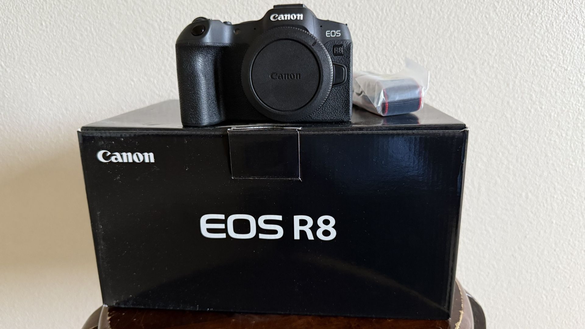 Canon EOS R8