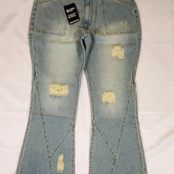 BoohooMAN Women’s Distressed Jeans – Size 36 (NEW with Tags)