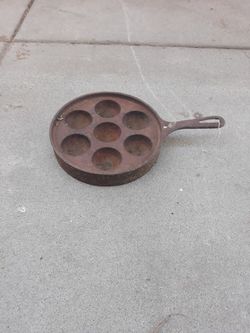 Vintage Griswold Cast Iron Aebei Danish Pancake Egg Skillet Pan