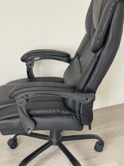 Massage Chair – Full-Body Relaxation
