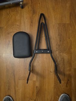 Sissy bar for Street Bob