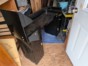 Manicure table