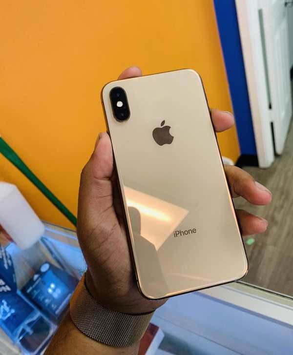 IPhone XS software unlocked EI