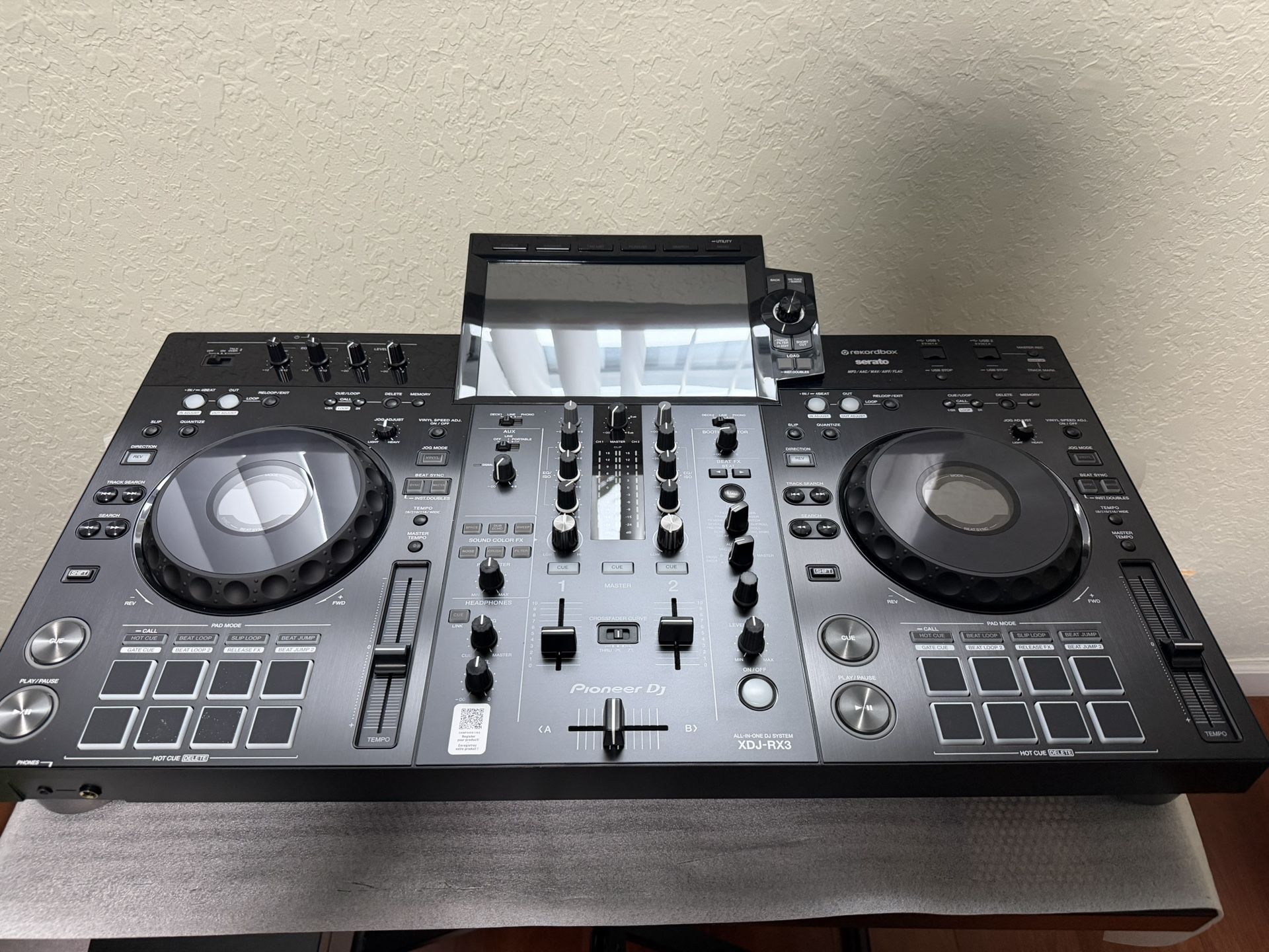 Pioneer DJ XDJ-RX3 Digital DJ System