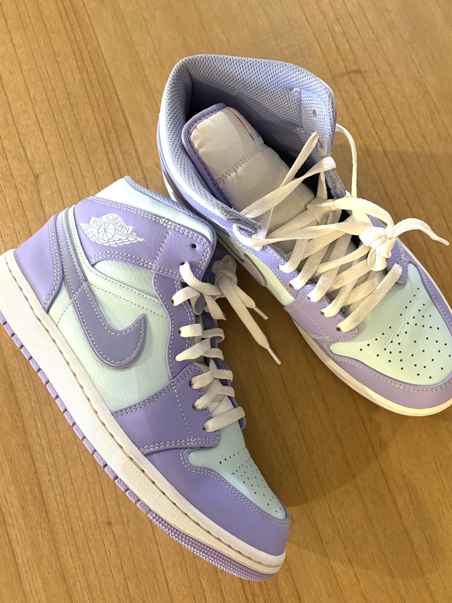 Jordan 1 Mid Purple Aqua - Men’s Sz 10 - 554724-500