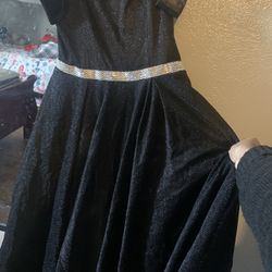 Size 14 Black Gown For Girls 