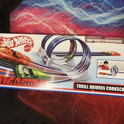 Hot Wheels Racing Track