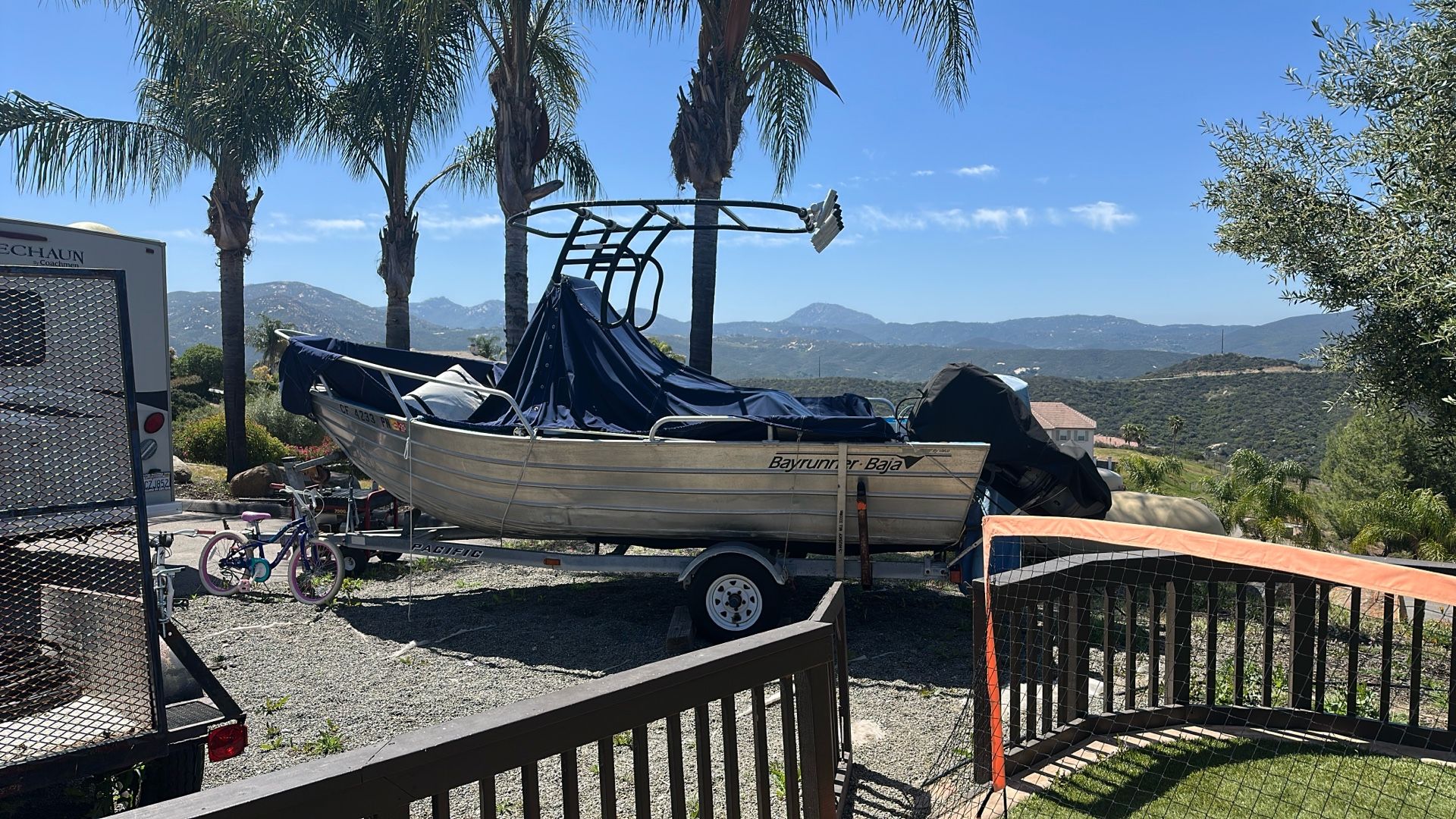 Valco Baja Bayrunner Fishing Boat