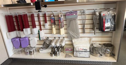 New, Baking Smallware