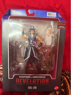 Masters of the Universe Revelation Evil-Lyn Action Figure