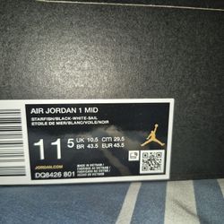 Jordan 1 Mid Stattered Back Board