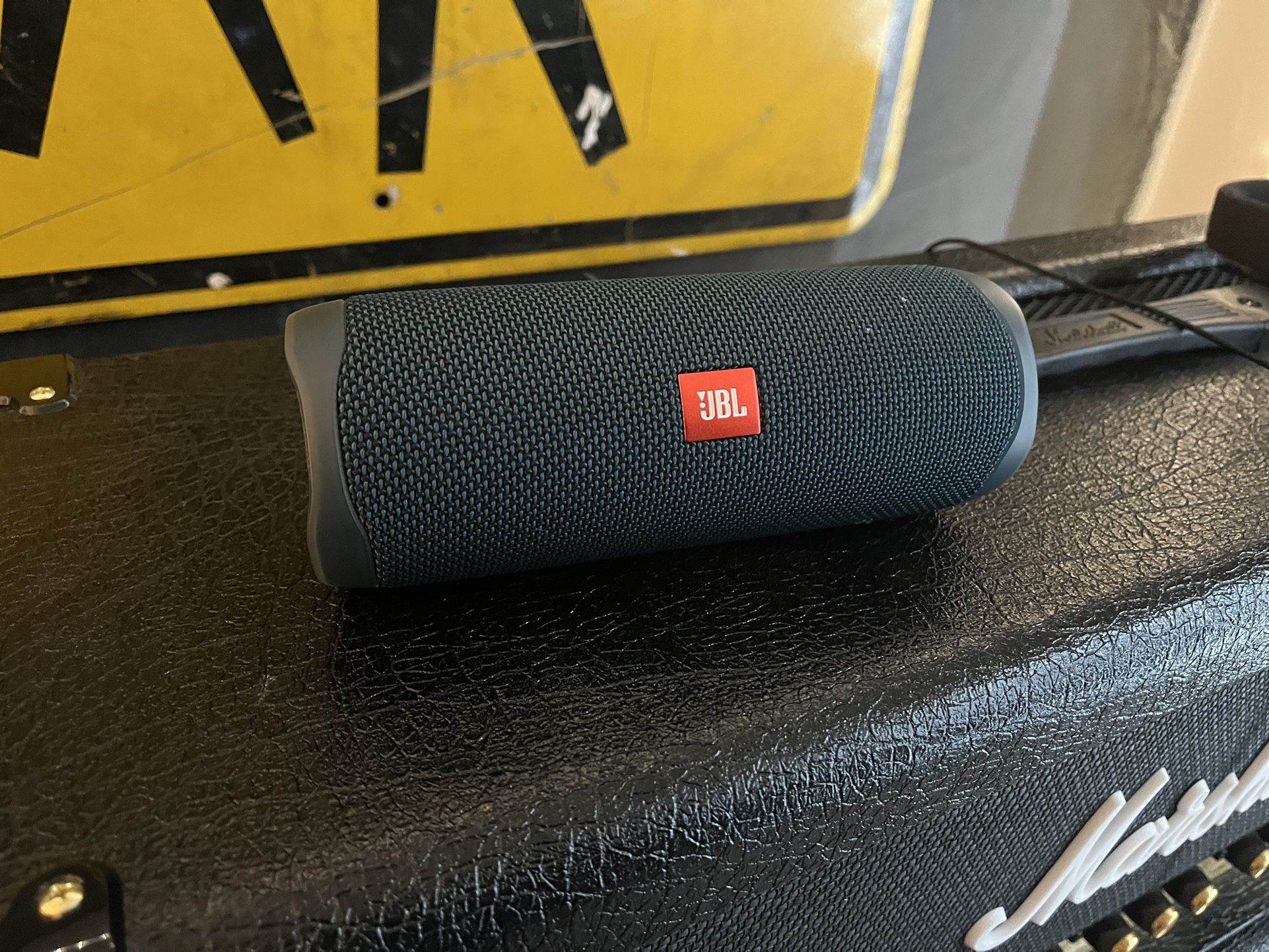 Like New JBL Speaker
