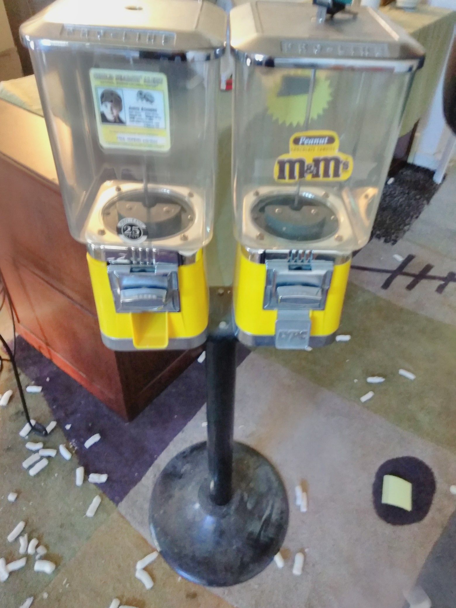 2 head candy machine quarter accepter.