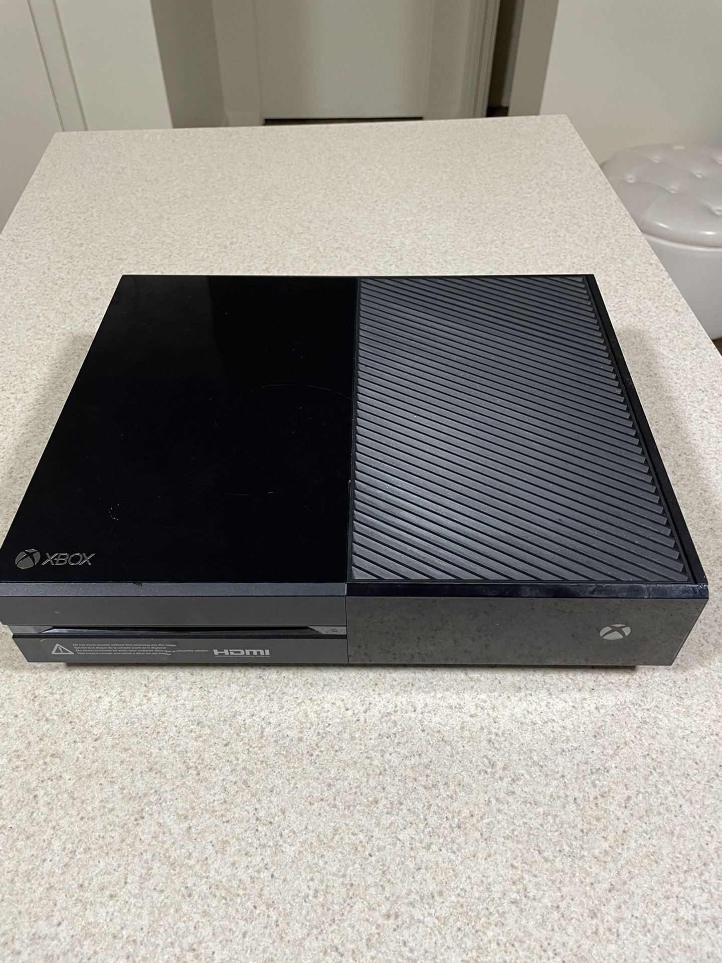 xbox one console 1540(as Is)