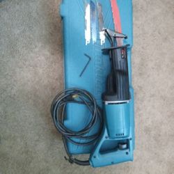 Makita JR3000V Variable Corded Speed Reciprocating Saw, W/ carrying case, Like New