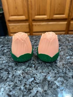 Vintage 1950’s Pink and Green Plastic Rosebud Pair of Salt and Pepper Shakers.  Size approximately 2 1/4 inches tall. Preowned never used.