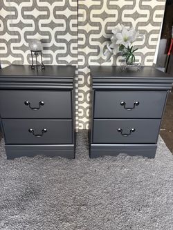 Pair of Gray 2-Drawer Nightstands