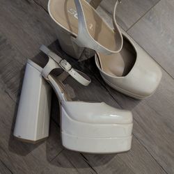  Platform Shoes SZ 7 Used Once 