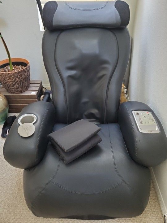 Ijoy Sharper Image Massage Chair