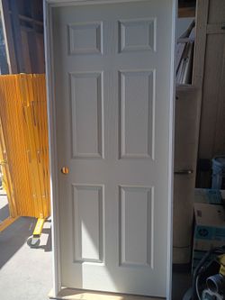 32x80 INTERIOR HOLLOW CORE R-H in swing