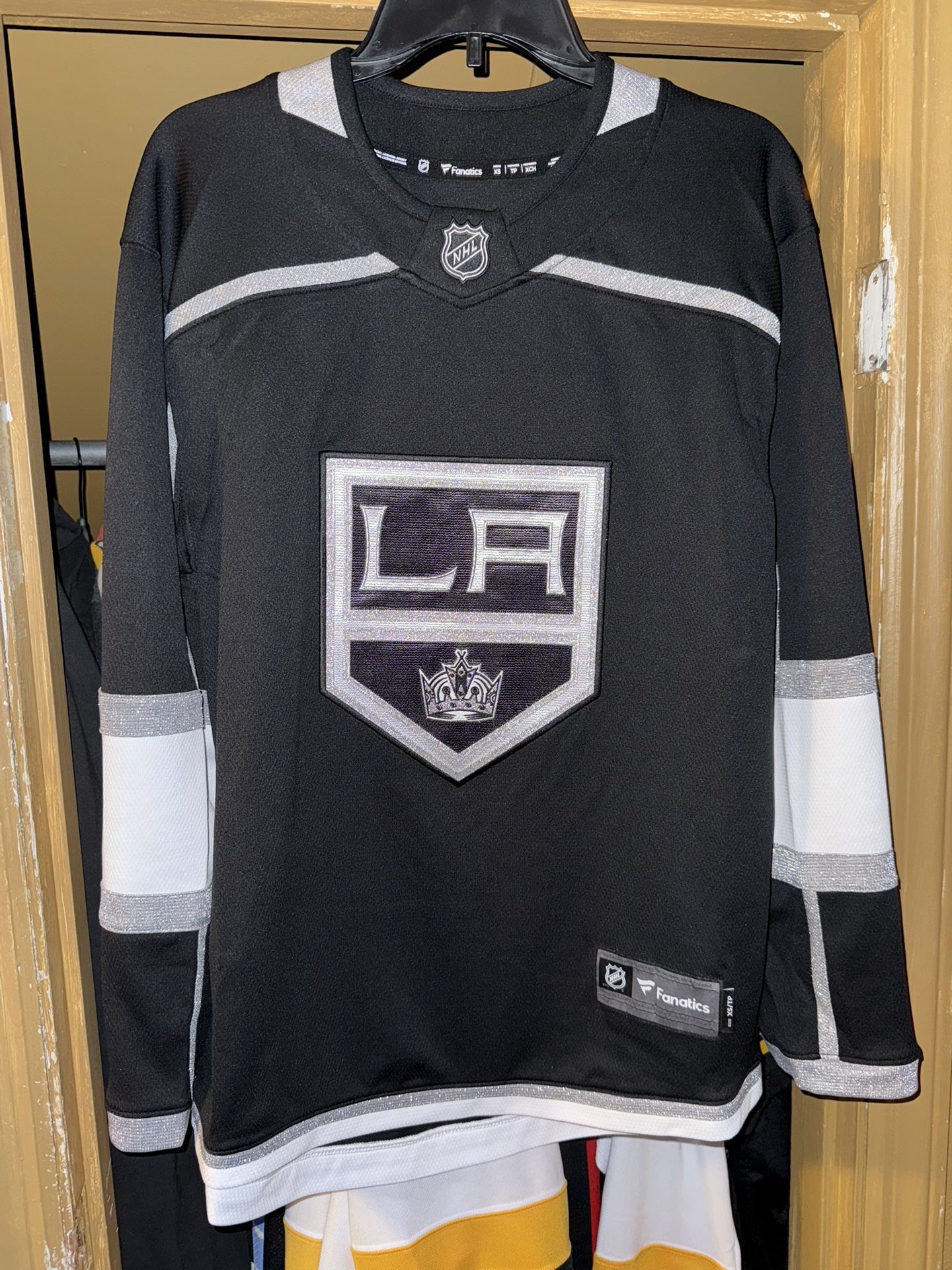Fanatics NHL Breakaway Los Angeles Kings Home Hockey Jersey Mens Size XS BR NW