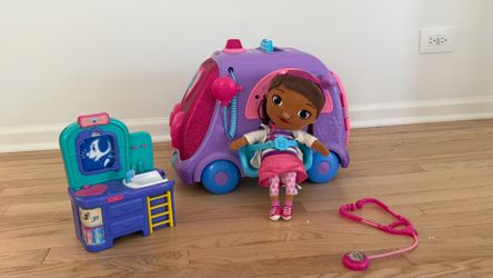 toy doctor ambulance Disney Doc McStuffins