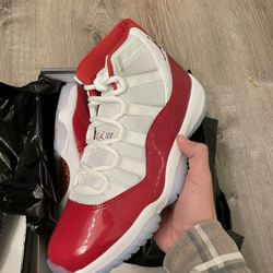 Jordan 11 Cherry 