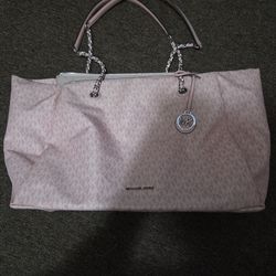 Michael kors purse (pink)