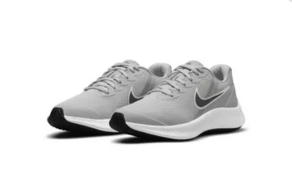 Nike Star Runner Shoe