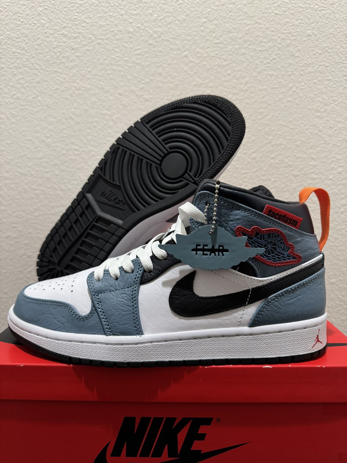 Facetasm x Air Jordan 1 Mid Fearless Size 9 DS Brand New CU2802-100