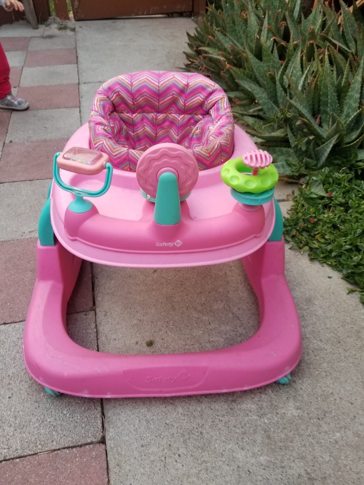 Baby activity walker