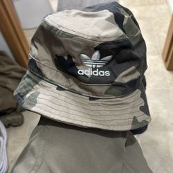 Adidas Bucket Hat 