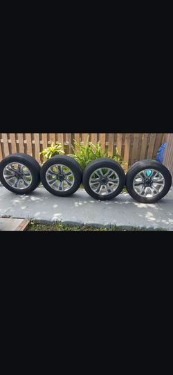 Dodge Ram rims & tires