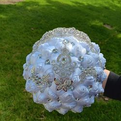 White Quince Ramo Sweet Sixteen Bouquet 