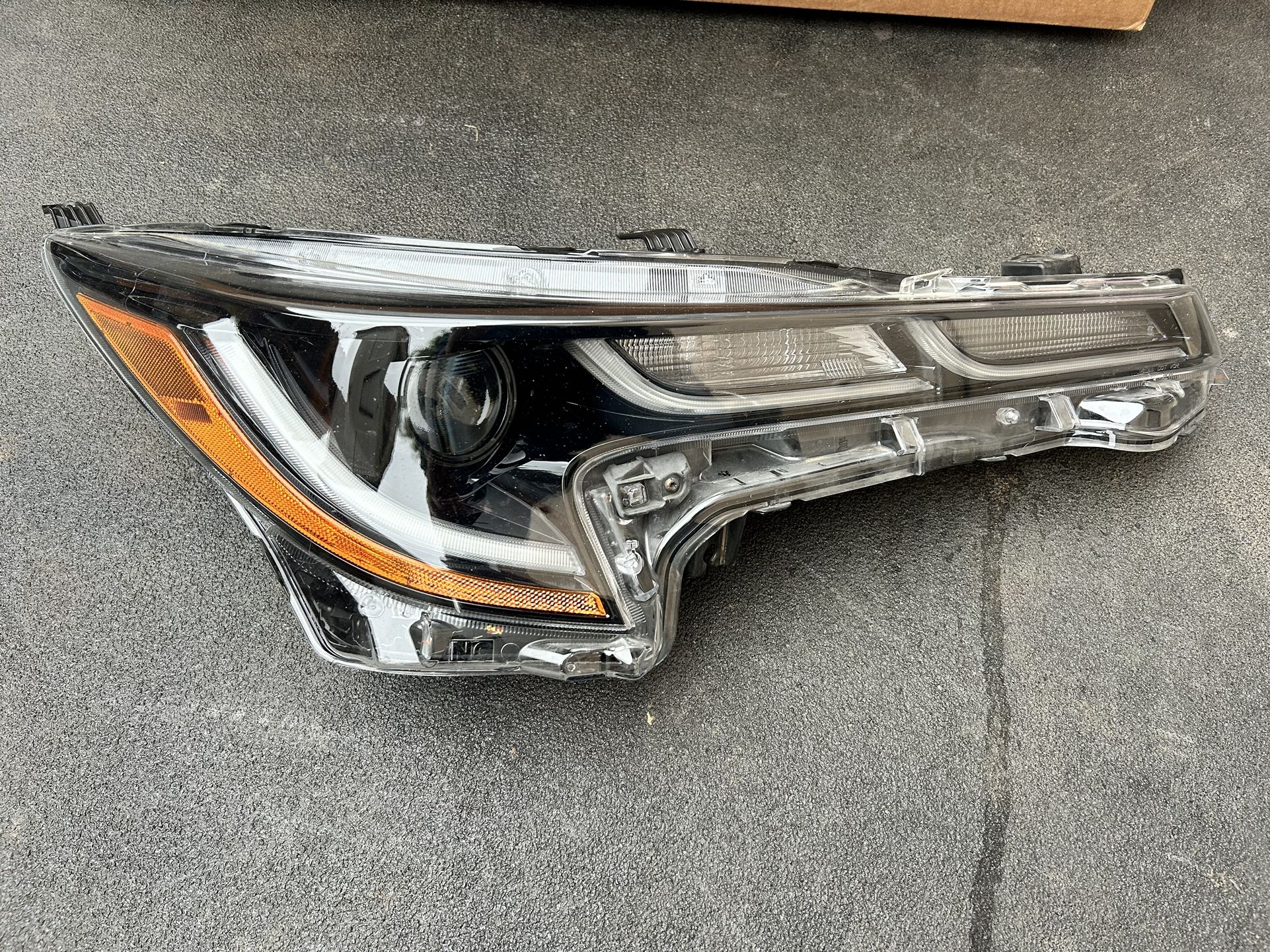 2021 Toyota Corolla Headlight 