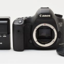Canon 5D Mark iii Body only. Mint Condition