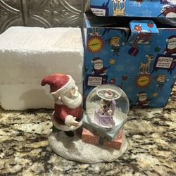 Enesco Figurine Santa Looking At Charlie 