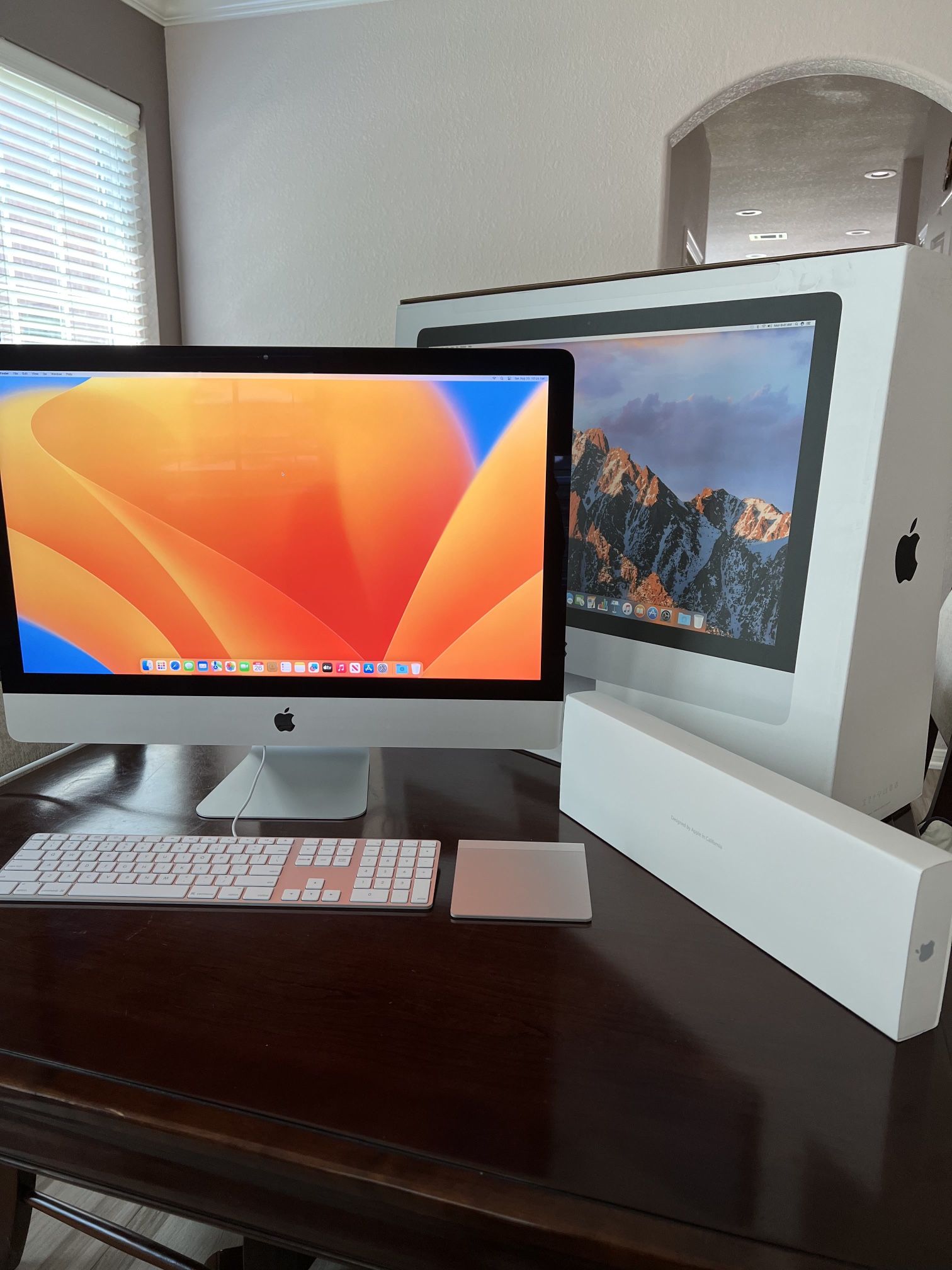 iMac 27” 2017 Specs Upgraded-Intel Quad-Core i7 4.2 GHz, 48GB RAM, 1TB SSD, Retina 5K, original box