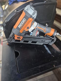 RIDGID 15 GAGE 21/2 AGLED FINISH NEILER