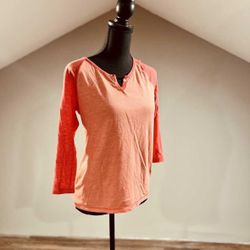 Coral Quarter Sleeve Shirt - S