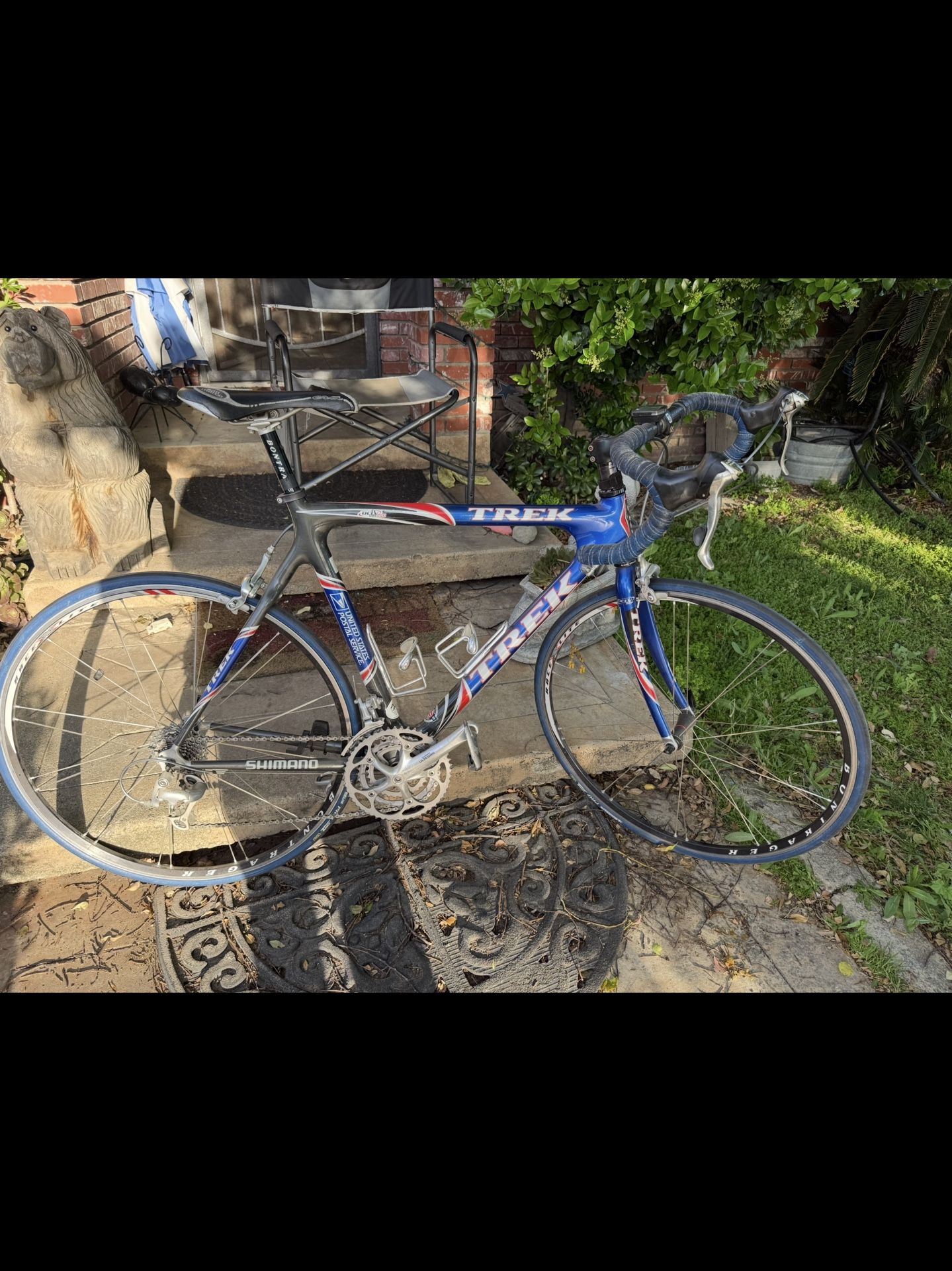Trek 5200 Road Bike Lightweight, Carbon, Fiber, Frame, Shimano Components In Really Good Shape