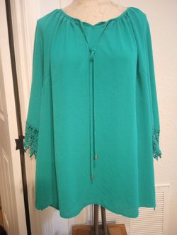 Catherines 3 Quarter Sleeve Exclusive Decorative Blouse 1X, Green